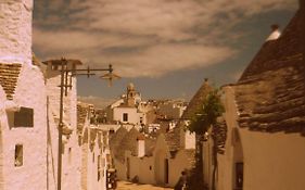 Miratrulli Apartment & Trullo Dell'Aia